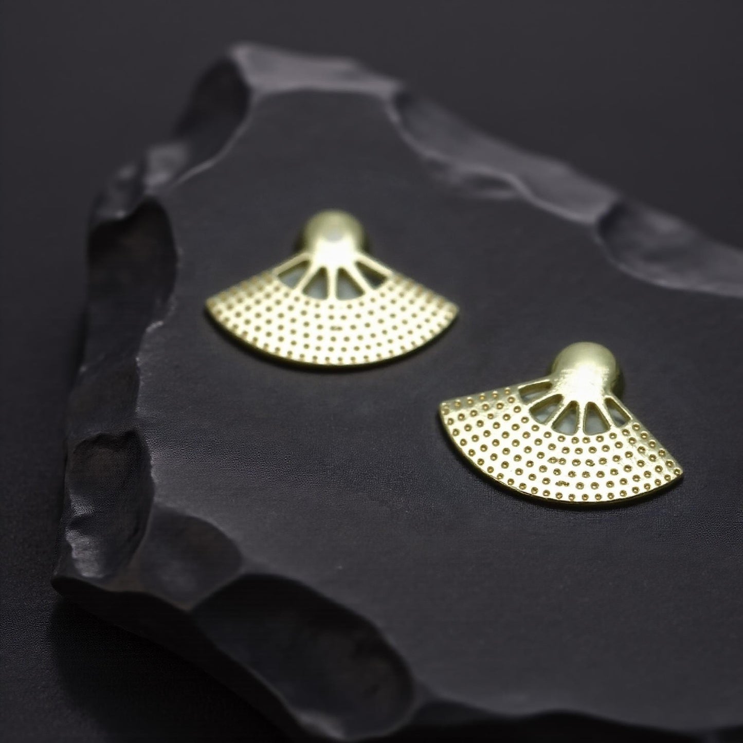 Fan Earrings with Pearl, Vintage Style Peacock Feather Jewelry, Unique Gift for Her, Customizable