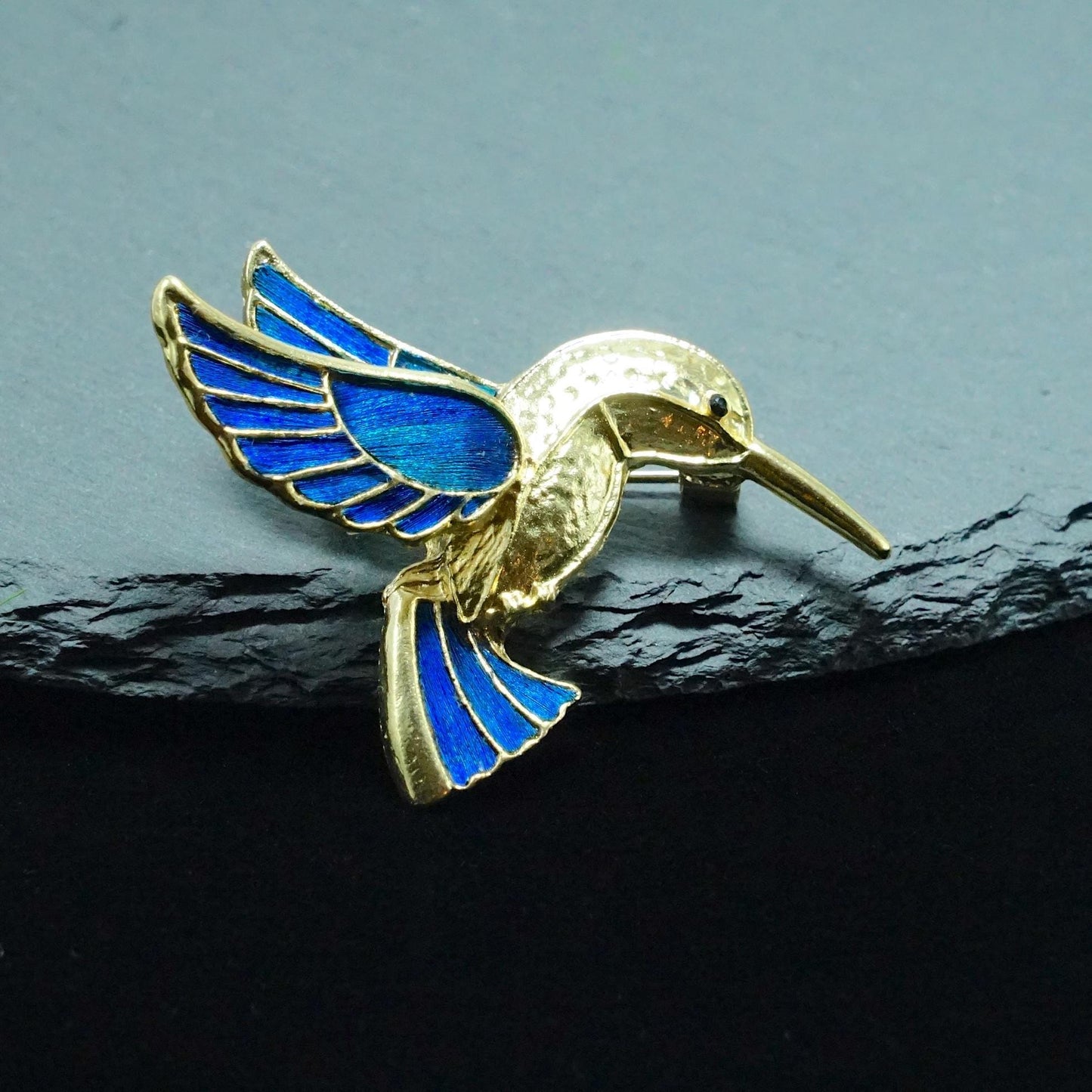 Hummingbird Brooch Pin With Peacock Feather, Vintage Gold Bird Jewelry, Unique Nature Lover Gift for Her