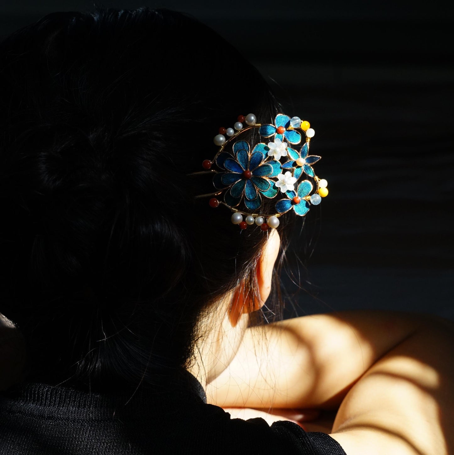 Exquisite Floral Hair Pin, Fine Peacock Feather Art, Classic Chinoiserie Jewelry, Statement Gemstone Hairpiece