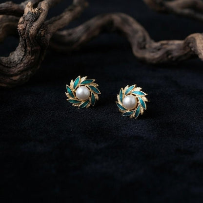 Pinwheel Stud Earrings