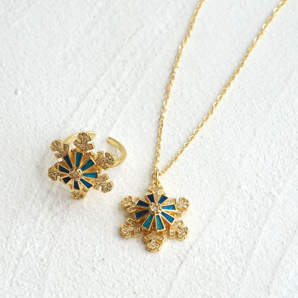 Spinning Snowflake Necklace