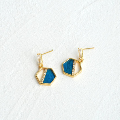 Openwork Geometric Drops With Peacock Feather